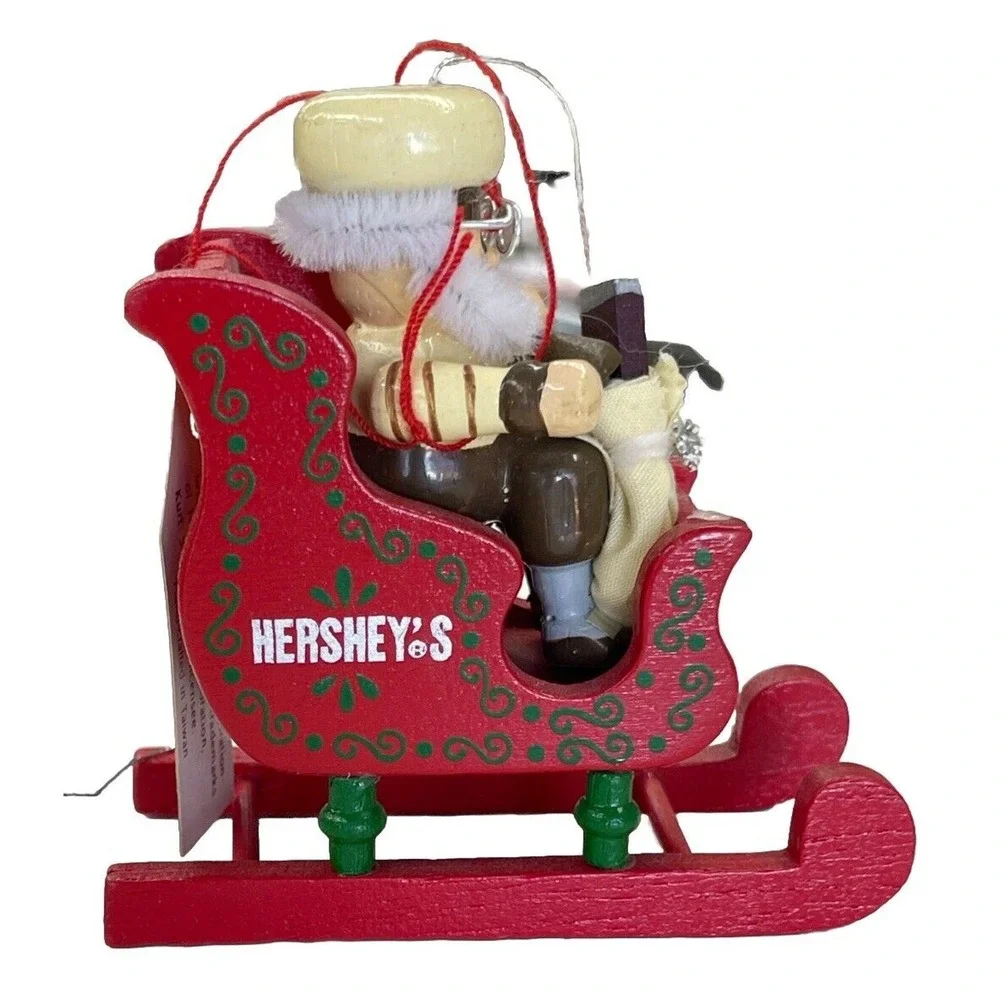 Hershey's Chocolate World Elf on Sleigh Ornament‎